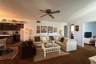 320 Pine Ridge Cir, Greenacres, FL 33463 - Photo 20