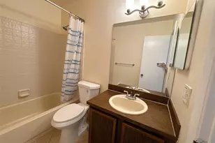 9784 NW 14th St, Coral Springs, FL 33071 - Photo 14