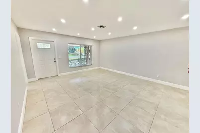 2210 NE 54th St, Unit #W, Fort Lauderdale, FL 33308 - Photo 2