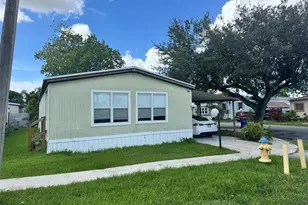 21850 NW 7th Ct, Pembroke Pines, FL 33029 - Photo 14