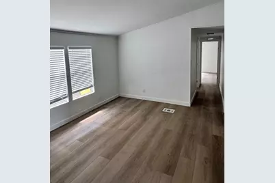 21850 NW 7th Ct, Pembroke Pines, FL 33029 - Photo 6