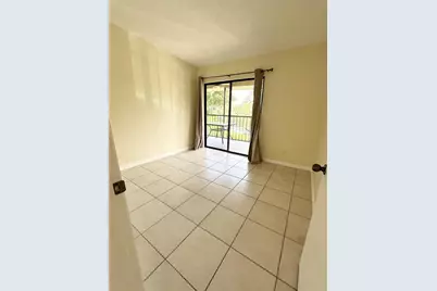 15484  Lakes Of Delray Blvd, Unit #201, Delray Beach, FL 33484 - Photo 8
