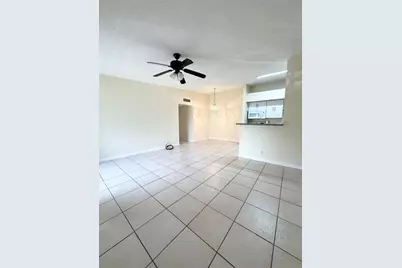 15484  Lakes Of Delray Blvd, Unit #201, Delray Beach, FL 33484 - Photo 6