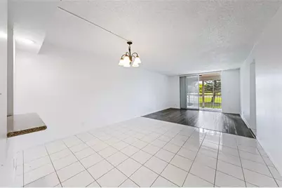 3150 W Rolling Hills Cir, Unit #210, Davie, FL 33328 - Photo 8