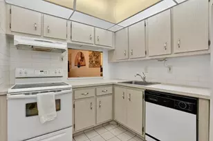 3170 Holiday Springs Blvd, Pompano Beach, FL 33063 - Photo 6