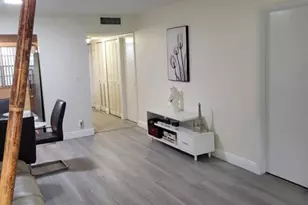 8305 NW 61st St, Tamarac, FL 33321 - Photo 6