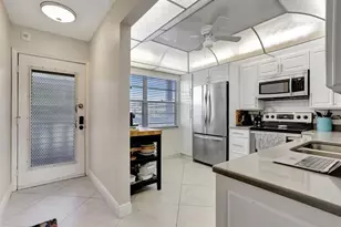 2802 Victoria Way, Coconut Creek, FL 33066 - Photo 2