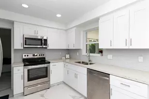 1724 Bel Air Ave, Pompano Beach, FL 33062 - Photo 22