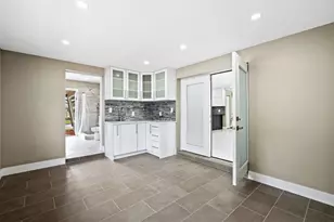 121 Almar Dr, Wilton Manors, FL 33334 - Photo 22