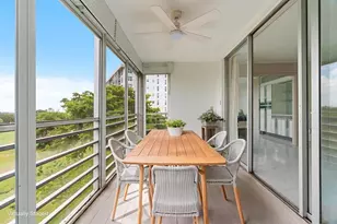 605 Oaks Dr, Pompano Beach, FL 33069 - Photo 10