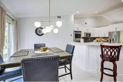 1210 NW 193rd Ave, Pembroke Pines, FL 33029 - Photo 12