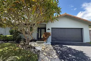 105 Orchard Ridge Ln, Boca Raton, FL 33431 - Photo 2