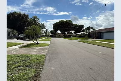 105  Orchard Ridge Ln, Boca Raton, FL 33431 - Photo 24