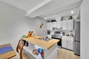 670 Kensington Pl, Wilton Manors, FL 33305 - Photo 2