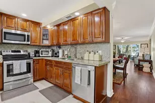 2403 Antigua Cir, Coconut Creek, FL 33066 - Photo 2