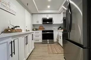 400 Kings Point Dr, Sunny Isles Beach, FL 33160 - Photo 4