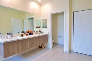 7911 NW 105th Ave, Doral, FL 33178 - Photo 14