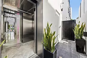 124 11th St, Miami Beach, FL 33139 - Photo 6