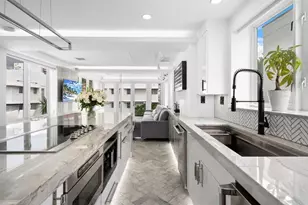 124 11th St, Miami Beach, FL 33139 - Photo 12