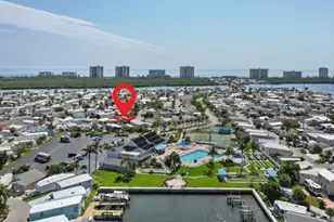 305 Nettles Blvd, Jensen Beach, FL 34957 - Photo 4