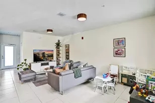 8001 NW 41st St, Doral, FL 33166 - Photo 16