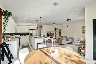 8001 NW 41st St, Doral, FL 33166 - Photo 18