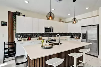 8001 NW 41st St, Unit #F-109, Doral, FL 33166 - Photo 1