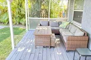 7024 NW 63 St, Tamarac, FL 33321 - Photo 16