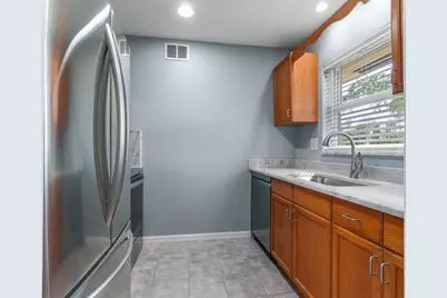 2015 NE 32nd Ct, Unit #25, Pompano Beach, FL 33064 - Photo 18