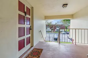 2015 NE 32nd Ct, Pompano Beach, FL 33064 - Photo 52