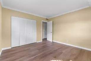 2015 NE 32nd Ct, Pompano Beach, FL 33064 - Photo 14