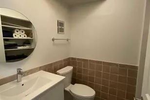 2424 NE 9th St, Fort Lauderdale, FL 33304 - Photo 14