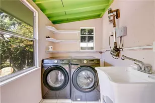 1870 NW 19th St, Miami, FL 33125 - Photo 18