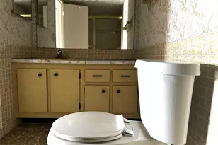 2061 NW 47th Terrace, Lauderhill, FL 33313 - Photo 8