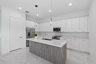 4421 SW 123rd Ln, Davie, FL 33330 - Photo 10