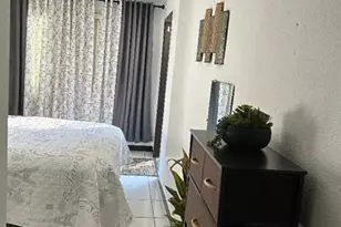 7231 Orleans St, Miramar, FL 33023 - Photo 6