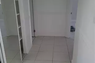 4805 NW 35th St, Lauderdale Lakes, FL 33319 - Photo 4