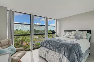 600 Parkview Dr, Hallandale Beach, FL 33009 - Photo 24