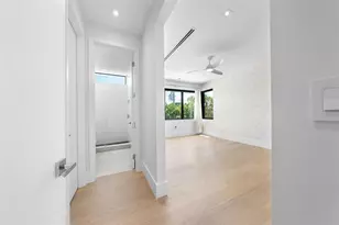 2500 Middle River Dr, Fort Lauderdale, FL 33305 - Photo 40