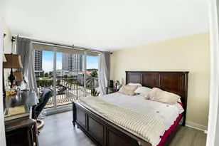 524 Orton Ave, Fort Lauderdale, FL 33304 - Photo 10