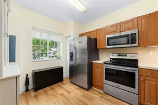 8888 N Isles Creek, Tamarac, FL 33321 - Photo 6