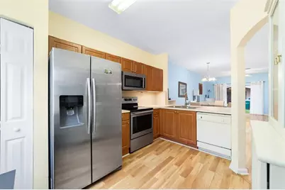 8888 N Isles Cr, Tamarac, FL 33321 - Photo 4