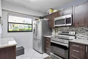 7547 NW 79th Ave, Tamarac, FL 33321 - Photo 6