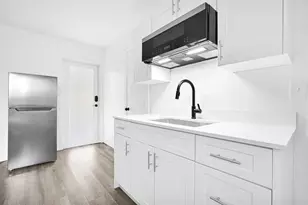 725 81st St, Miami Beach, FL 33141 - Photo 8