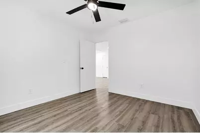 725  81st St, Miami Beach, FL 33141 - Photo 36