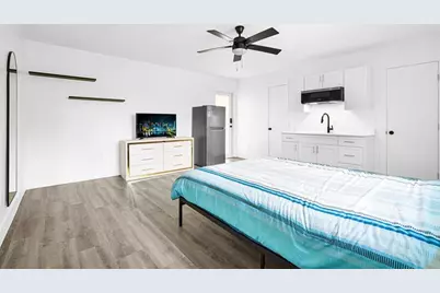 725  81st St, Miami Beach, FL 33141 - Photo 10