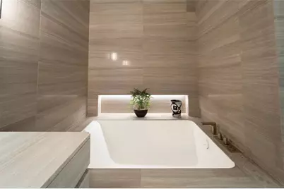 18975  Collins Ave, Unit #3303, Sunny Isles Beach, FL 33160 - Photo 16