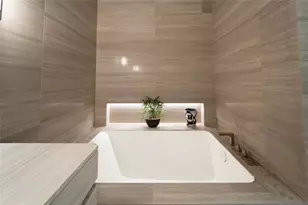 18975 Collins Ave, Sunny Isles Beach, FL 33160 - Photo 16