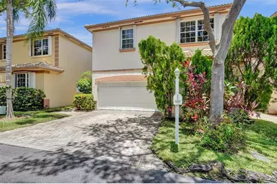 1251  Hayes, Hollywood, FL 33019 - Photo 4
