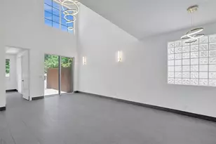 1251 Hayes, Hollywood, FL 33019 - Photo 8